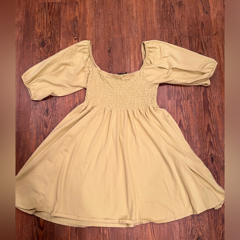 J CREW Smocked Dress W/ Sleeves, Size M